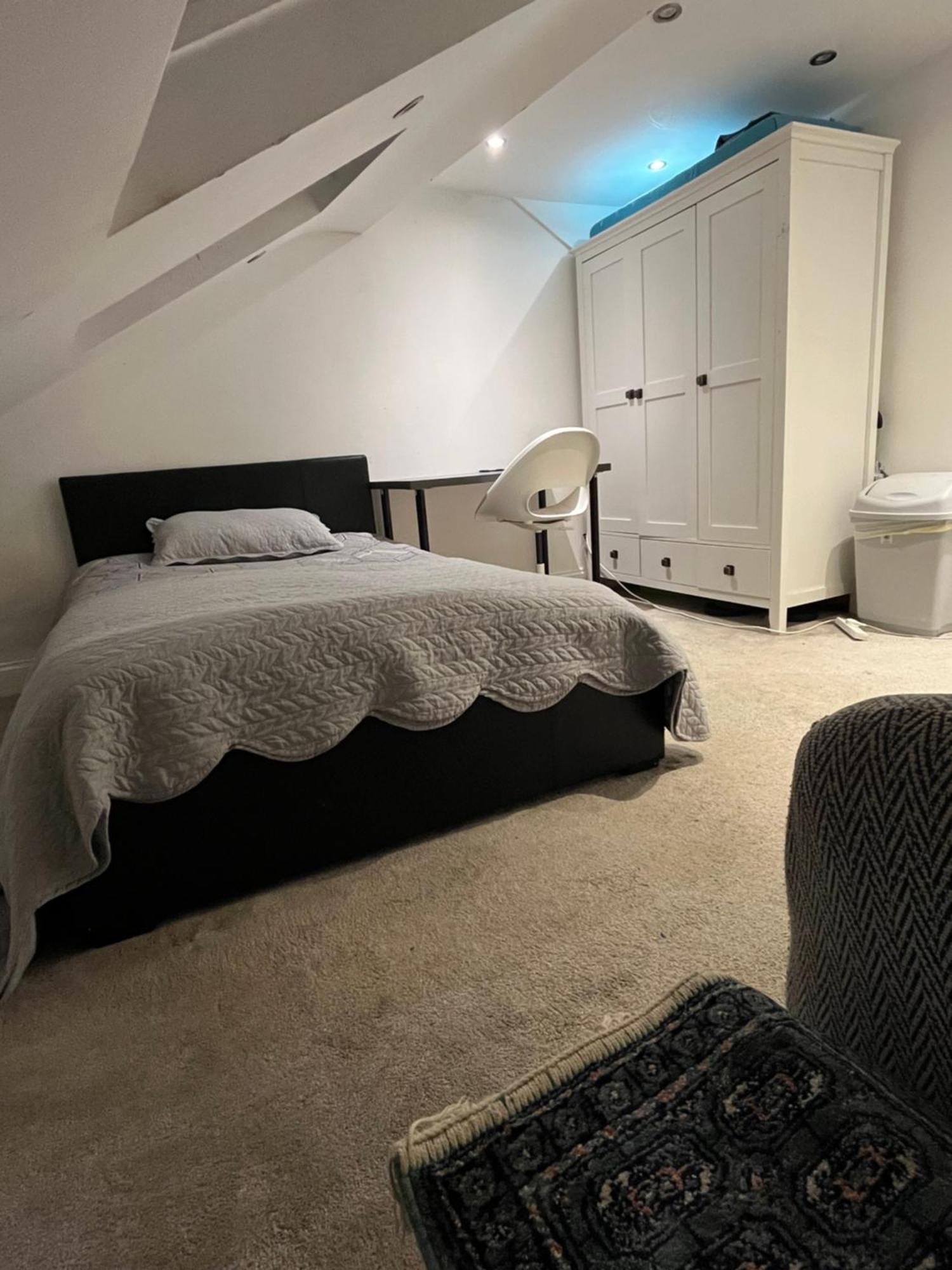 Eden House Privatunterkunft